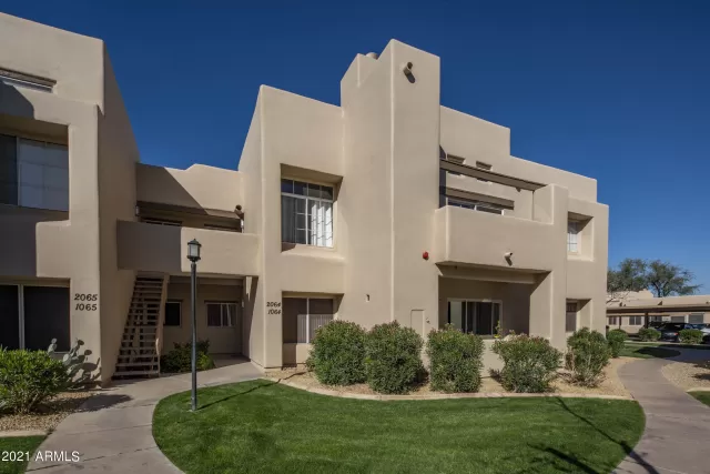 MLS: 6194480 Condo For Sale