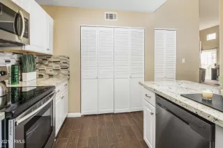 Photo #4: 6194480 Listing