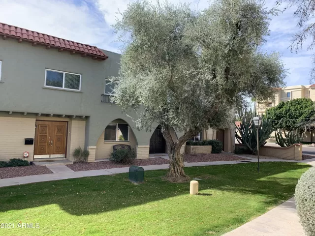 MLS: 6194505 Condo For Sale