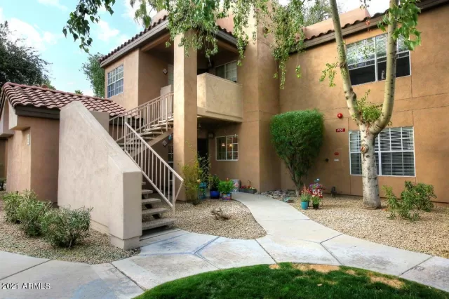 MLS: 6194516 Condo For Sale