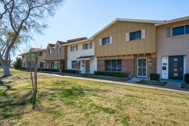 MLS: 6194707 Condo For Sale