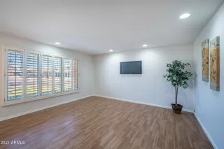 Photo #4: 6194707 Listing