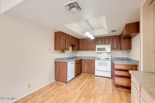 Photo #5: 6194718 Listing 