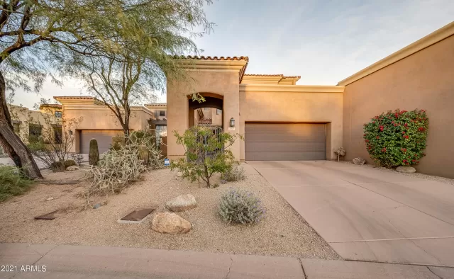 MLS: 6194988 Condo For Sale