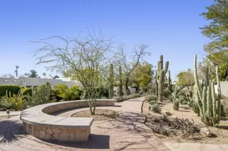 Photo #2: 6195027 Listing