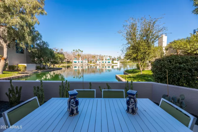 MLS: 6195183 Condo For Sale