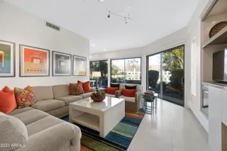 Photo #2: 6195183 Listing