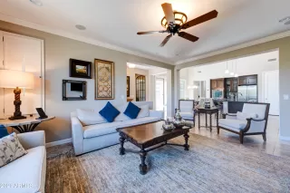 Photo #5: 6195212 Listing