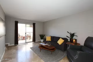 Photo #3: 6195251 Listing