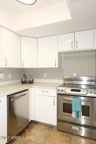 Photo #6: 6195251 Listing