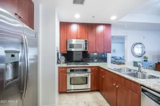 Photo #1: 6195262 Listing