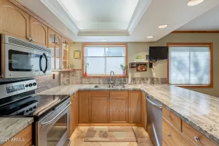 Photo #2: 6195266 Listing