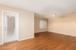 Photo #3: 6195338 Listing 