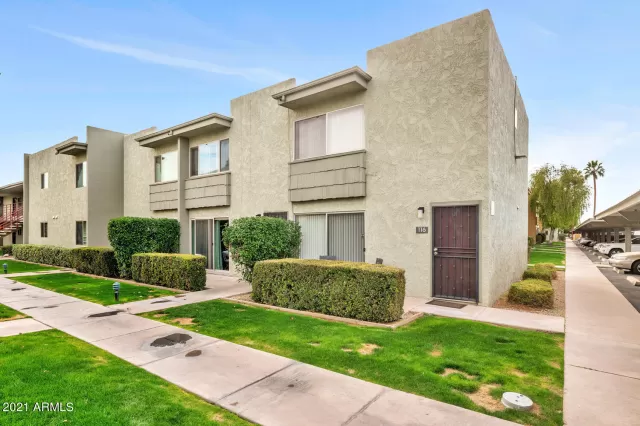 MLS: 6195398 Condo For Sale