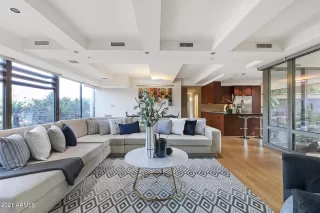 Photo #3: 6195431 Listing