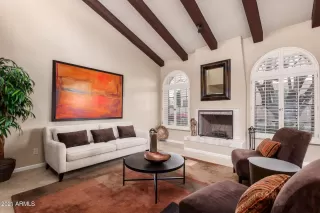 Photo #5: 6195529 Listing