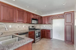 Photo #5: 6195622 Listing 