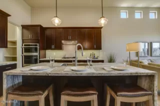 Photo #5: 6195642 Listing 