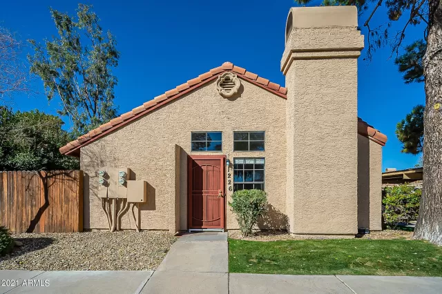 MLS: 6196010 Condo For Sale