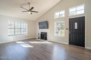 Photo #2: 6196010 Listing