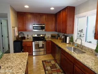 Photo #3: 6196120 Listing 