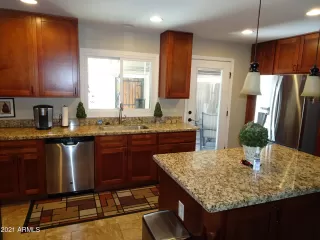 Photo #4: 6196120 Listing 