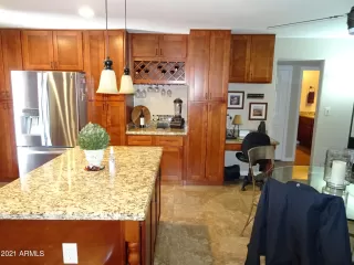 Photo #5: 6196120 Listing 