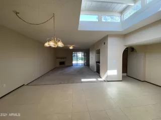 Photo #4: 6196440 Listing