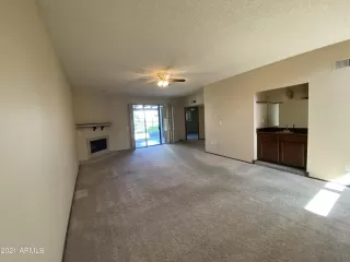 Photo #5: 6196440 Listing