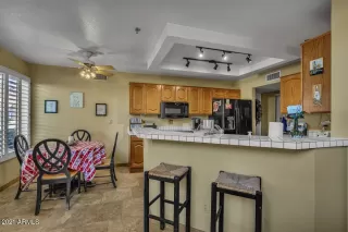 Photo #5: 6196615 Listing