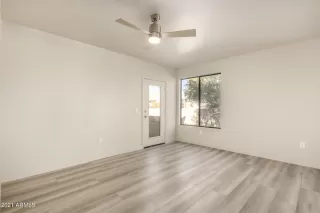 Photo #3: 6196621 Listing