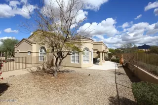 Photo #6: 6196682 Listing