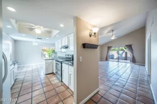 Photo #5: 6196721 Listing