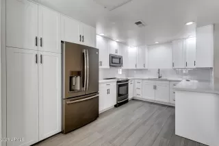 Photo #2: 6196810 Listing 