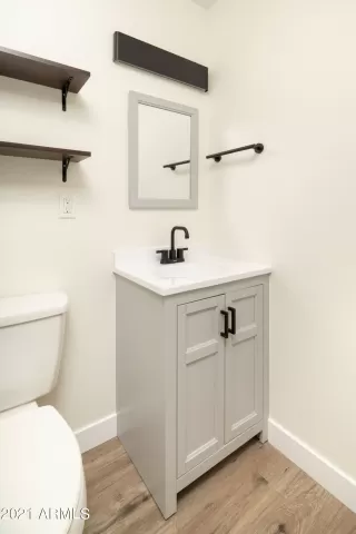 Photo #6: 6196908 Listing
