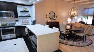 Photo #2: 6197087 Listing 