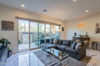 Photo #4: 6197111 Listing