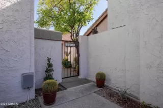 Photo #2: 6197161 Listing