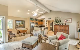 Photo #3: 6197238 Listing 