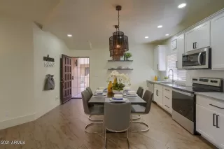 Photo #4: 6197307 Listing