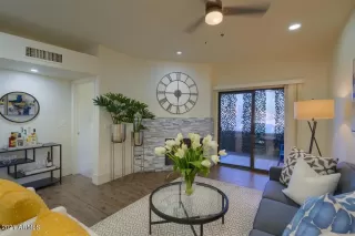 Photo #6: 6197307 Listing