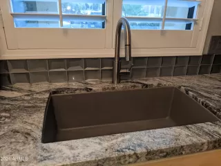 Photo #2: 6197467 Listing