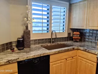 Photo #4: 6197467 Listing