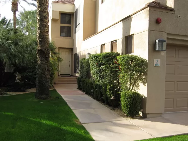 MLS: 6197494 Condo For Sale