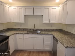 Photo #6: 6197885 Listing 