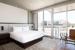 Photo #5: 6197983 Listing