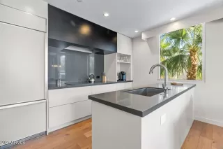 Photo #4: 6197984 Listing