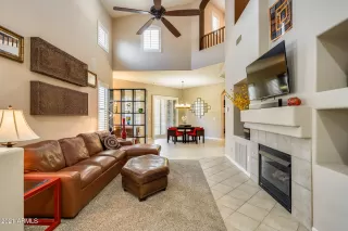 Photo #3: 6197991 Listing