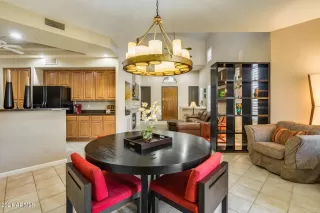 Photo #5: 6197991 Listing