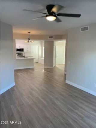 Photo #5: 6198270 Listing 